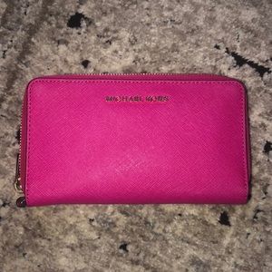 Hot pink Micheal Kors Wallet